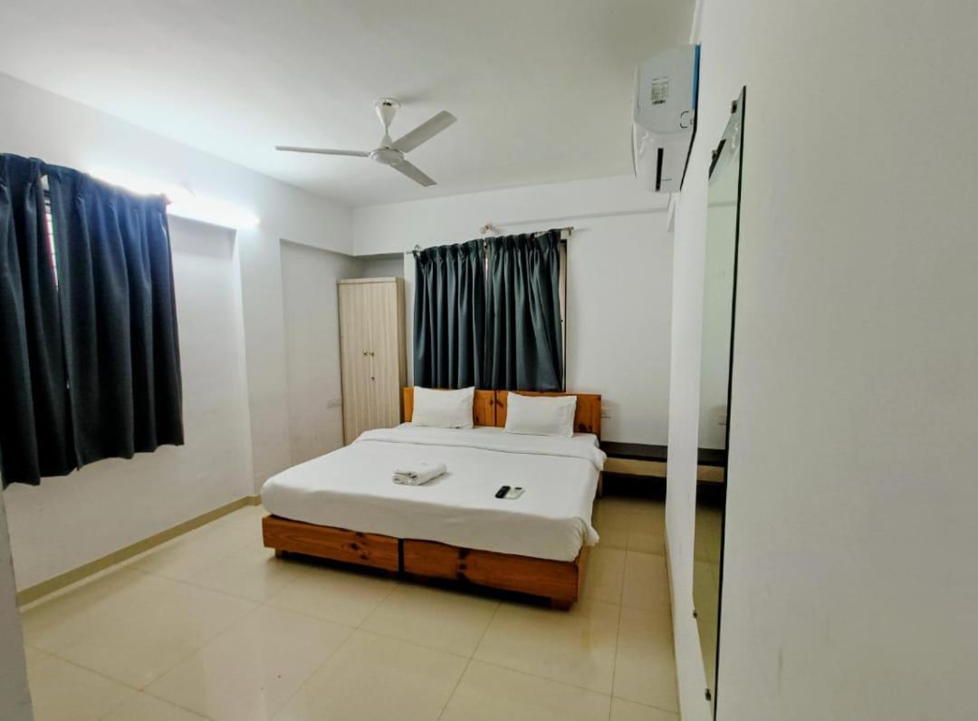 Ornate Service Apartments Pune Esterno foto